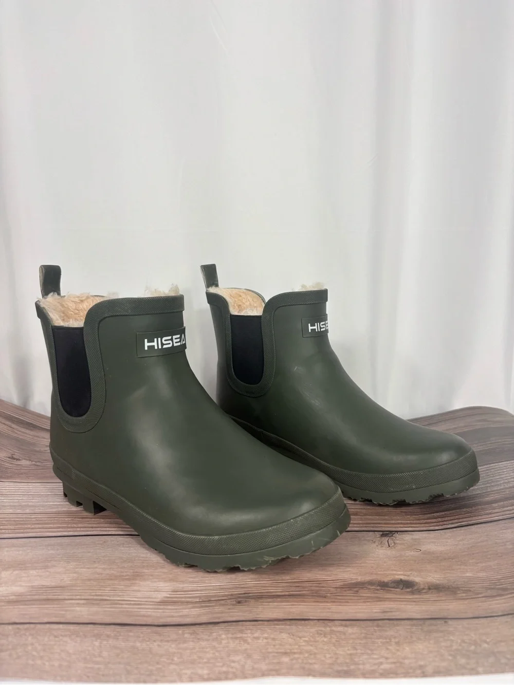 HISEA Olive Green Fleece-Lined Chelsea Rain Boots women’s size 7